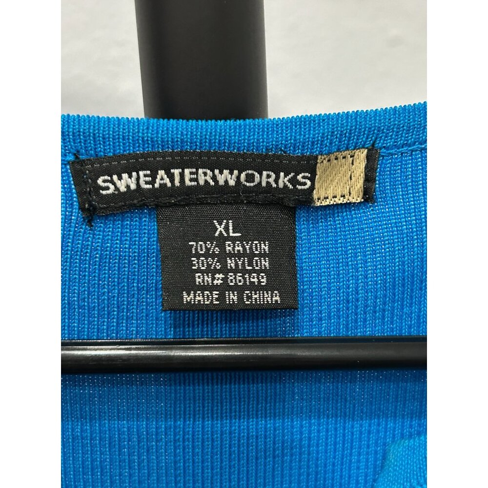 Sweaterworks Embellished Blue Sleeveless Top Floral Sequin Design Sz XL - Picture 5 of 9